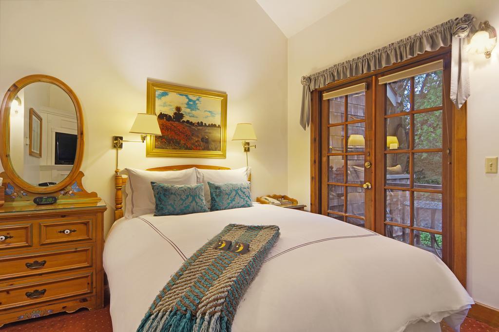 The Babbling Brook Inn Санта Круз Екстериор снимка