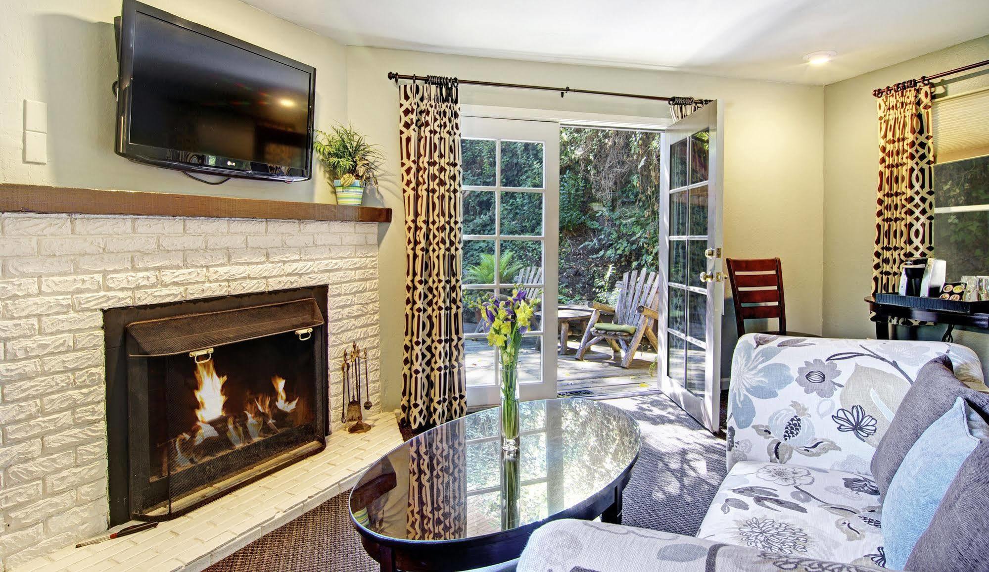 The Babbling Brook Inn Санта Круз Екстериор снимка
